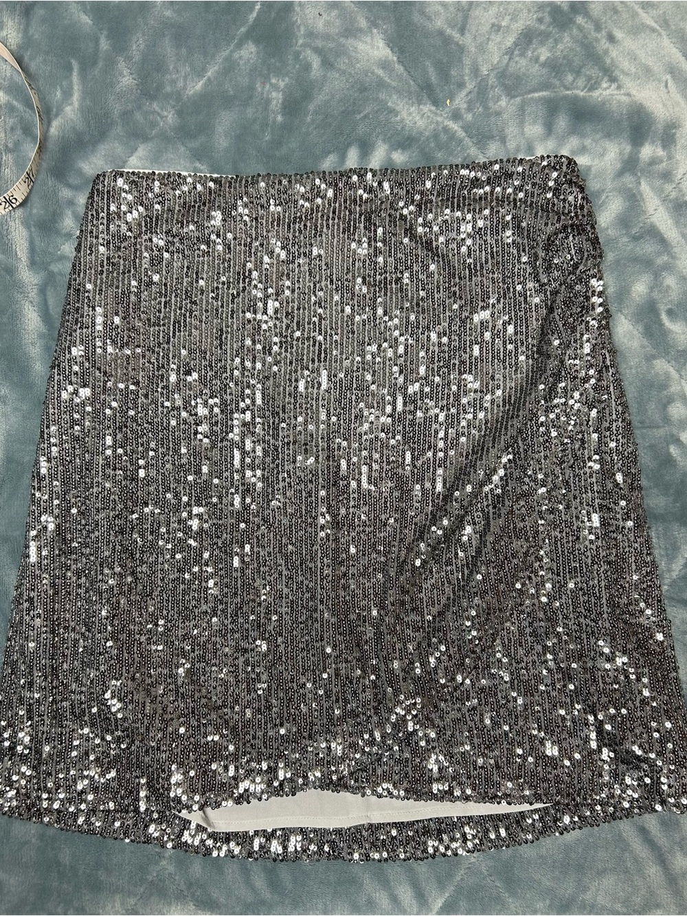 LOFT Silver Sequin Mini Skirt size 2 lined wrap around vibes excellent preowned